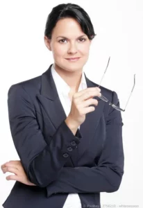 Businessfrau - aus dem Artikel - Wie professionelle Businessfotos das Markenimage beeinflussen
