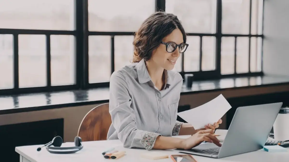 Wie KI & Automatisierung Backoffice Tasks revolutionieren — und was das für kleine Unternehmen bedeutet